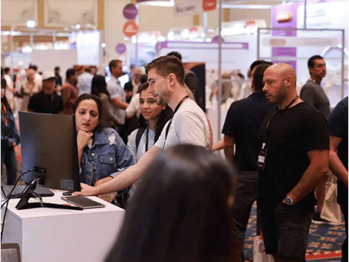 Busy Izzy Goods evaluating products at a trade show
